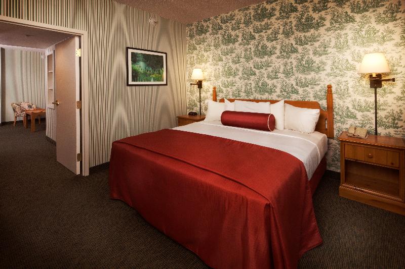 Люкс Кровать Кинг, Williamsburg Woodlands Hotel & Suites, An Official Colonial Williamsburg