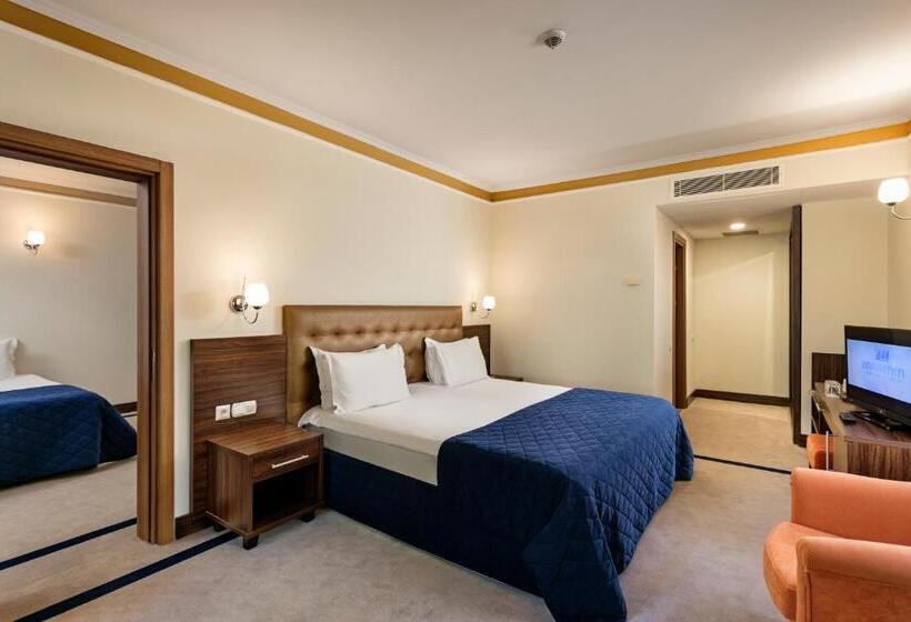 Семейный Номер, Pine Beach Belek