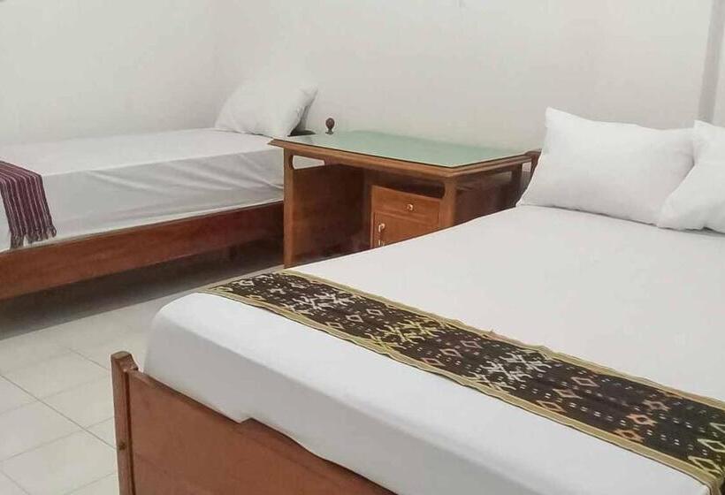 Семейный Номер, Reddoorz Plus @ Alun Alun Nganjuk
