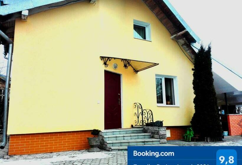 اتاق استاندارد با چشم‌انداز باغ, зелений дім   Viridi House