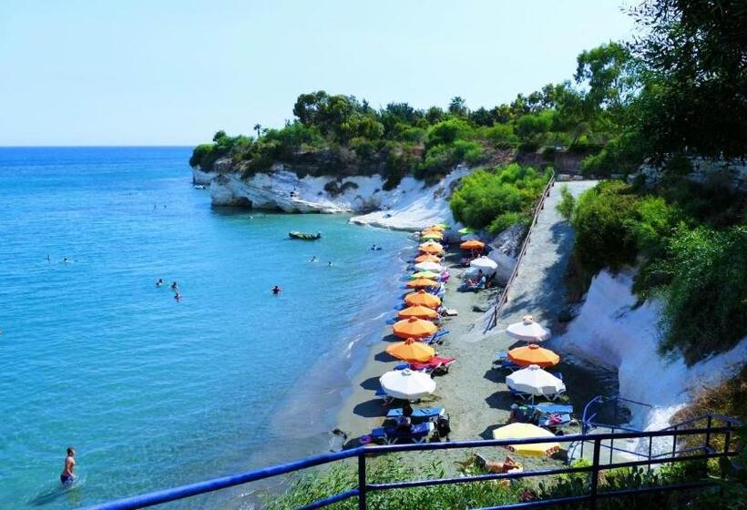 스탠다드 스튜디오, Governors Beach Panayiotis
