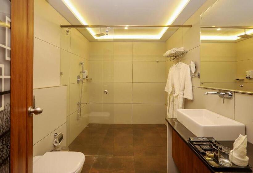Вилла с 1 спальней и бассейном, Kuruva Island Resort And Spa   By Kabini Breeze, Wayanad