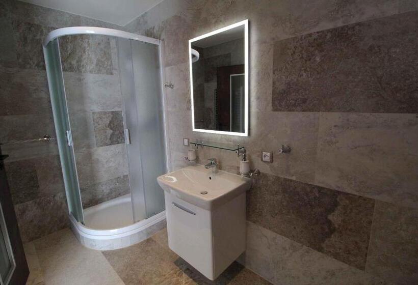 4인용 스탠다드 룸, Residence Safari Resort   Bison Lodge