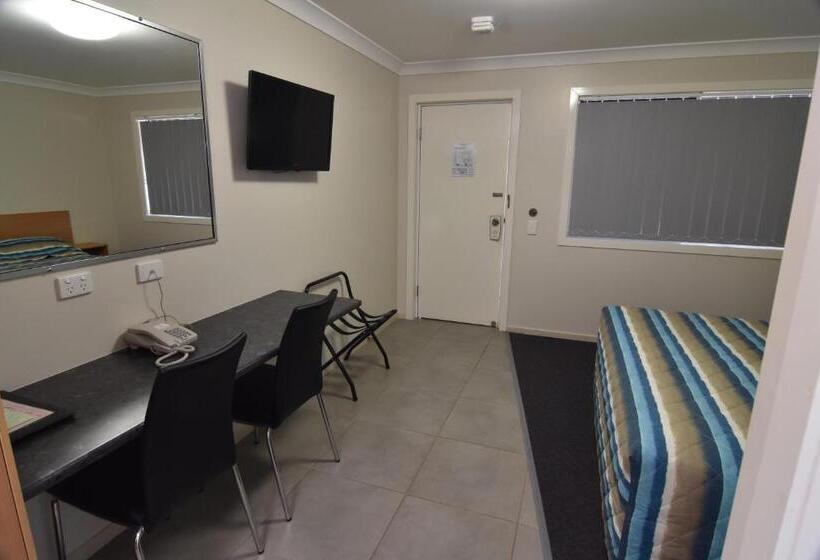 キングサイズベッドのデラックスルーム, Mundubbera Billabong Motor Inn
