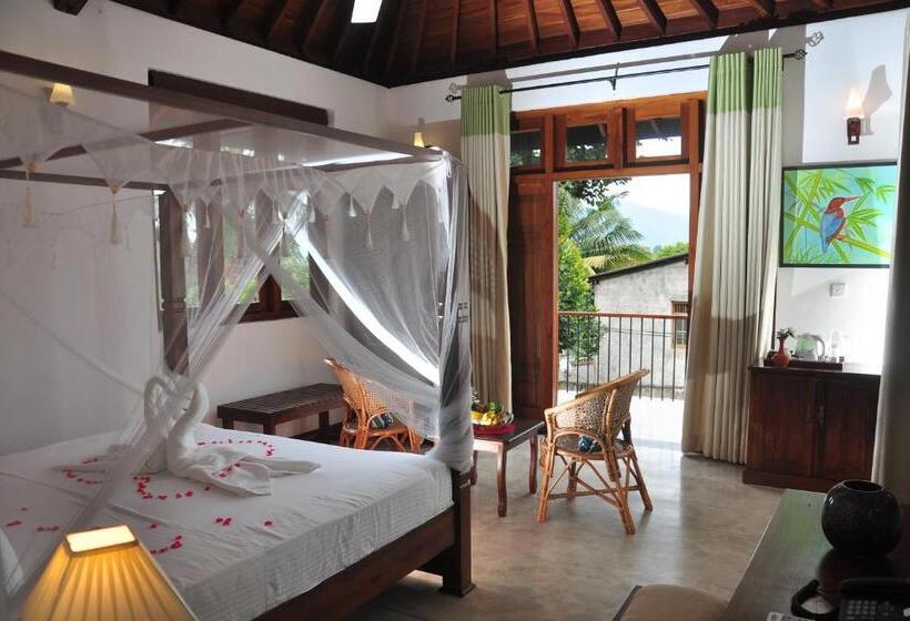 Номер Deluxe с Балконом, Villa Nilmalee
