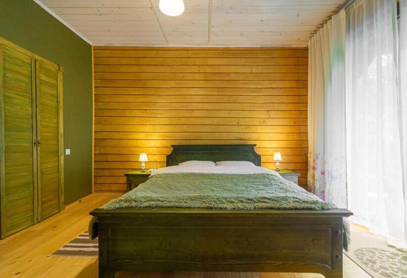 Family Suite, Bird Valley