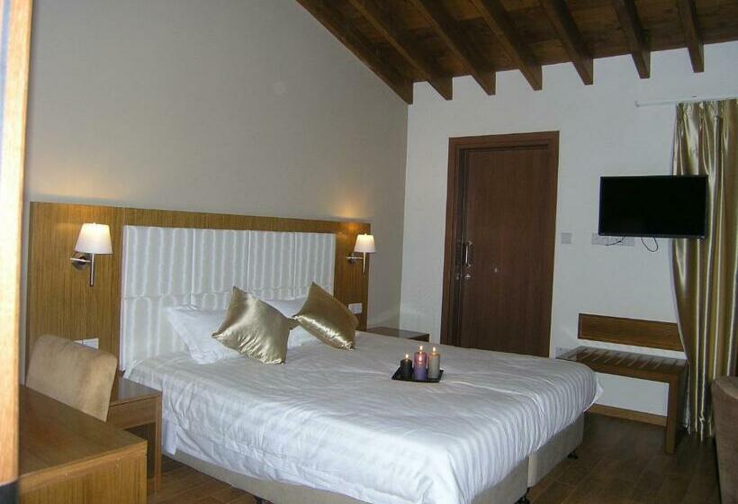 이그제큐티브 스위트, Livadia Hotel Kyperounta