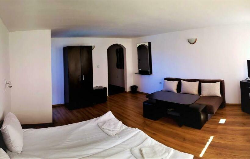 Номер Стандарт, Yakovtsi Inn