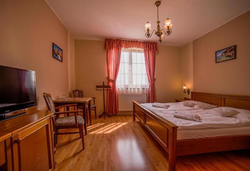 Номер Стандарт, Tři Věžičky