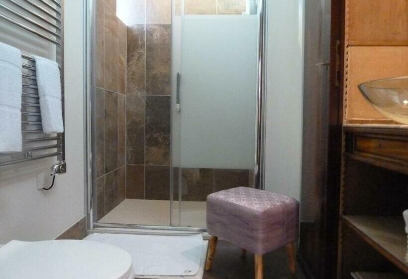 Quarto Quádruplo Estandar, Maison Le Village 4 épis