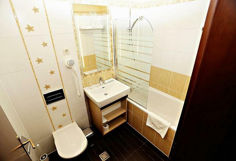 Номер Стандарт, Barka Galéria Hotel és étterem