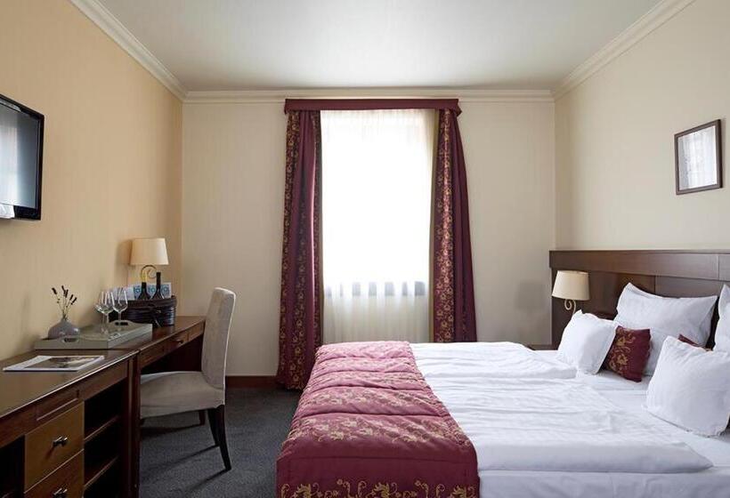 Номер Superior, Barka Galéria Hotel és étterem