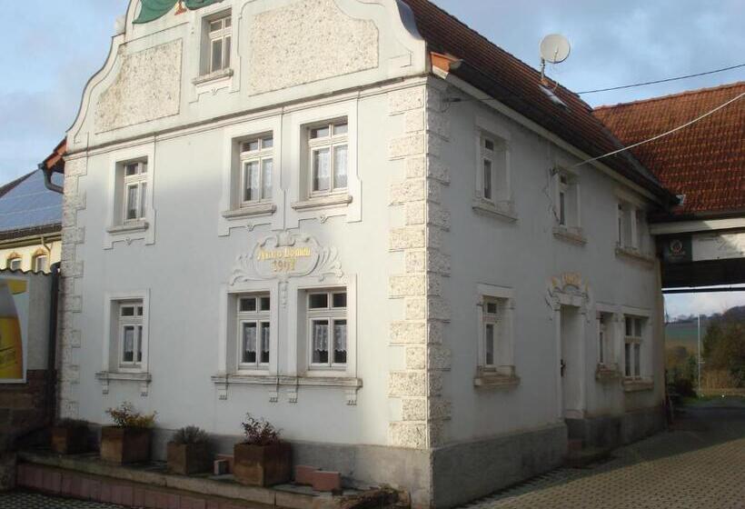 خانه 4 خوابه, Traditionsgasthof Zum Luedertal