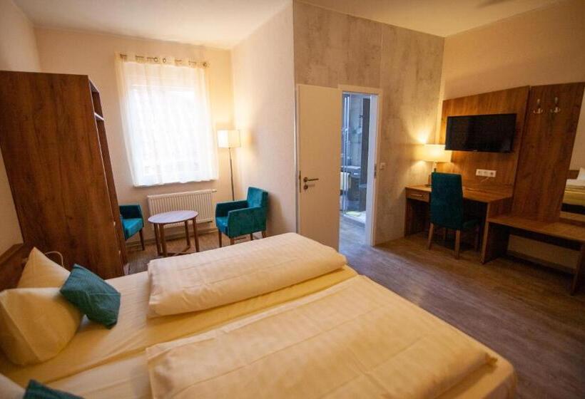 اتاق استاندارد, Traditionsgasthof Zum Luedertal