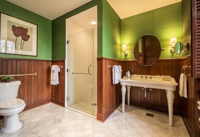 Дом 1 Спальня, Inns Of Aurora Resort & Spa