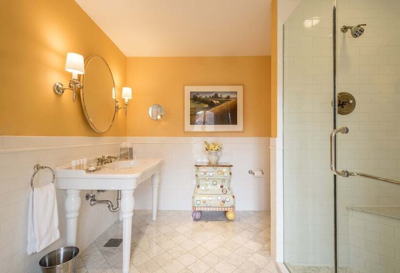 Дом 1 Спальня, Inns Of Aurora Resort & Spa