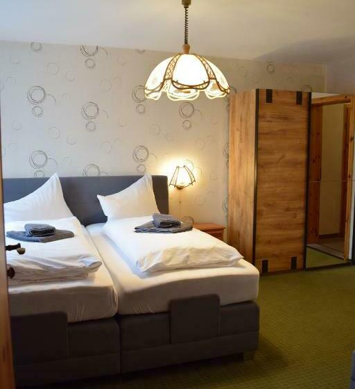 Номер Стандарт Трехместный, Landhotel Lichte Aue Lichtenau