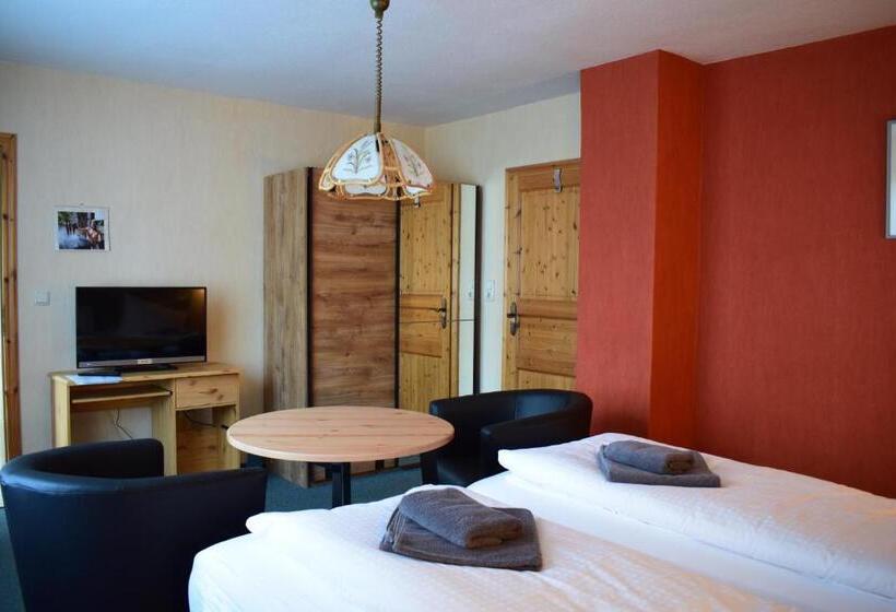 Номер Стандарт, Landhotel Lichte Aue Lichtenau