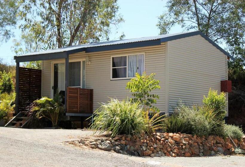 스탠다드 스튜디오, Silver Wattle Cabins