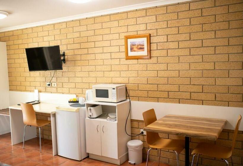디럭스 트리플 룸, Mundubbera Motel