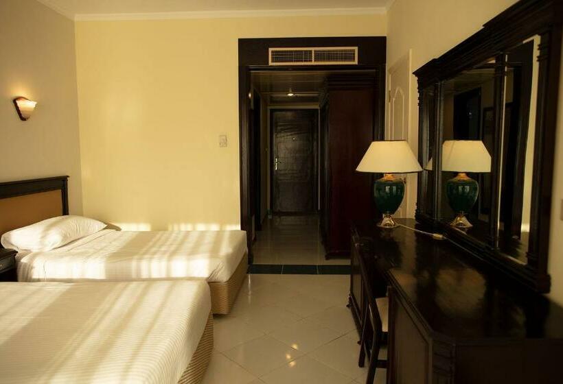 اتاق استاندارد با چشم‌انداز باغ, Grand Oasis Resort