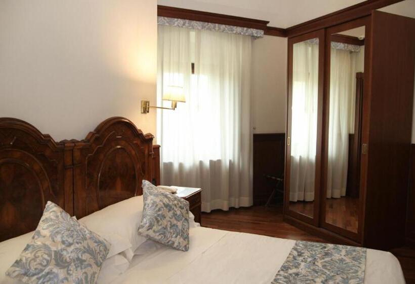 اتاق لوکس, Foresteria Baglio Della Luna