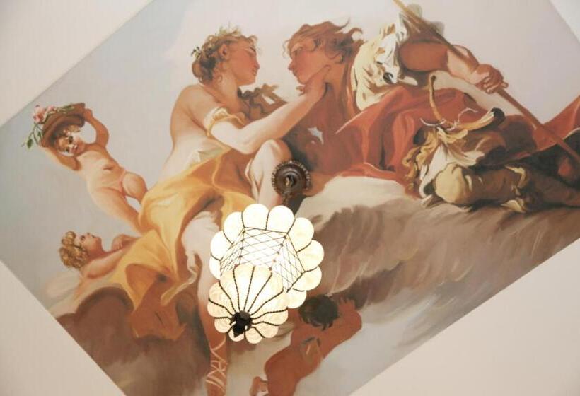 اتاق لوکس, Foresteria Baglio Della Luna