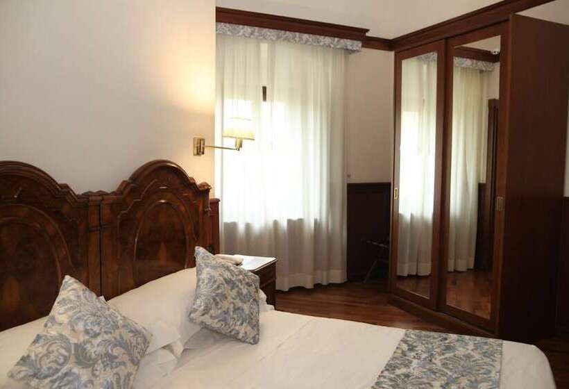 اتاق لوکس, Foresteria Baglio Della Luna