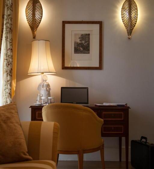 Полулюкс, Relais Villa San Martino