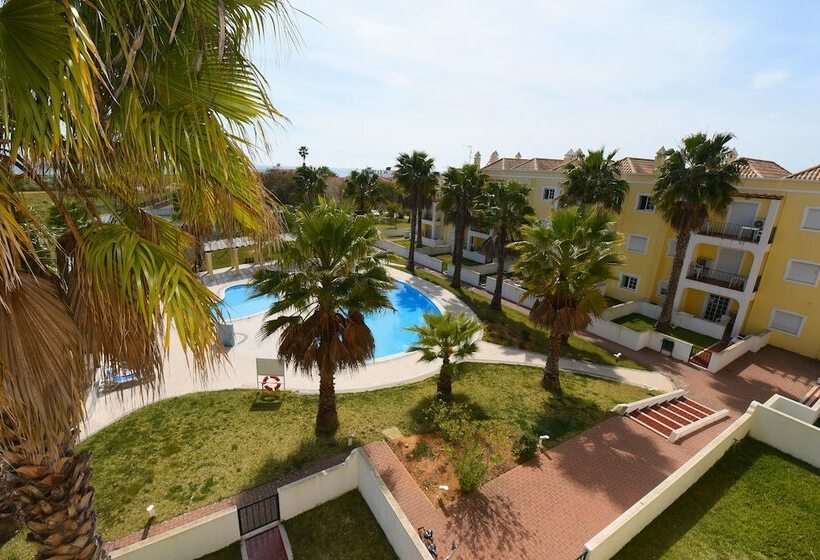 Апартаменты 2 Спальни, Praia Da Lota Resort - Beachfront Apartments