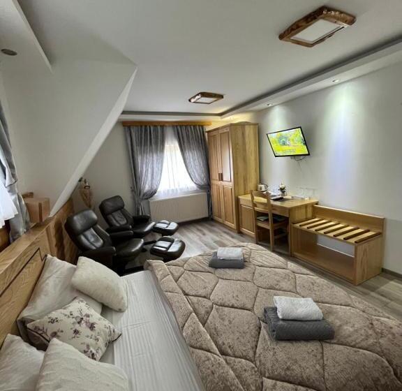 اتاق لوکس, Rustic Inn River