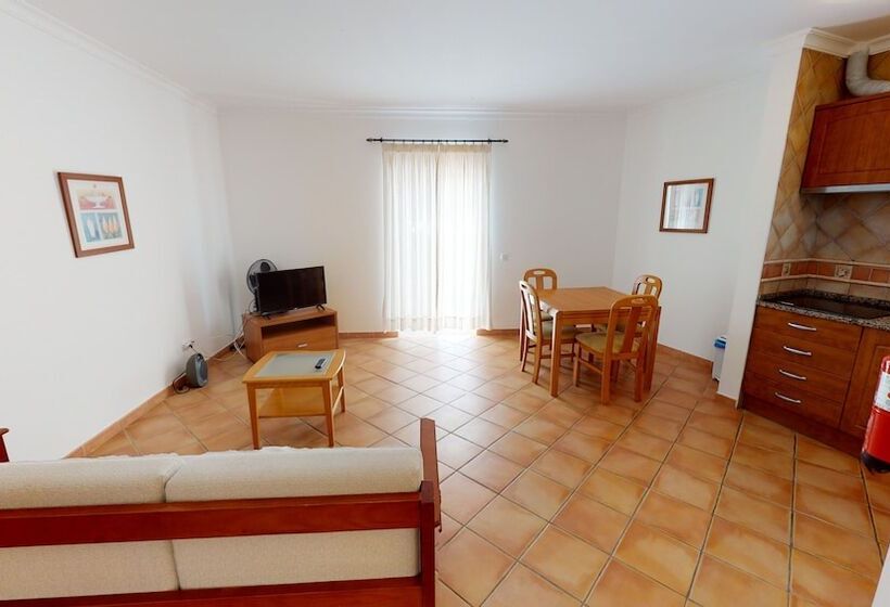 آپارتمان 2 خوابه, Monte Dos Avos Village  Pet Friendly
