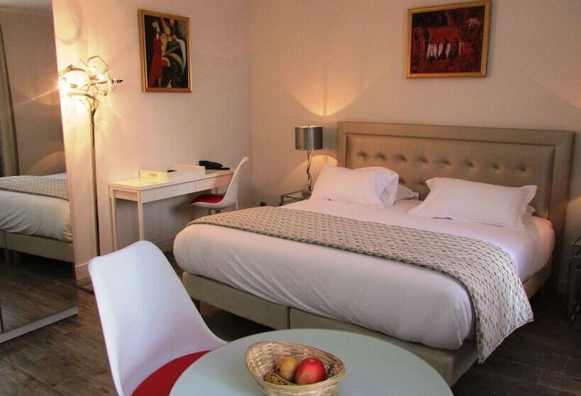 استودیوی استاندارد, Residence Hoteliere Champ De Mars