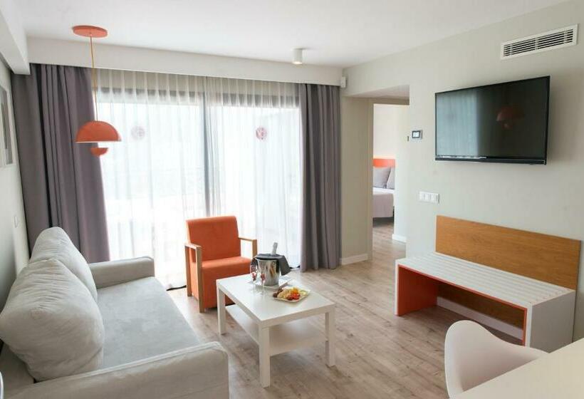 Люкс Повышенной Комфортности, Vanilla Garden Boutique Hotel   Adults Only