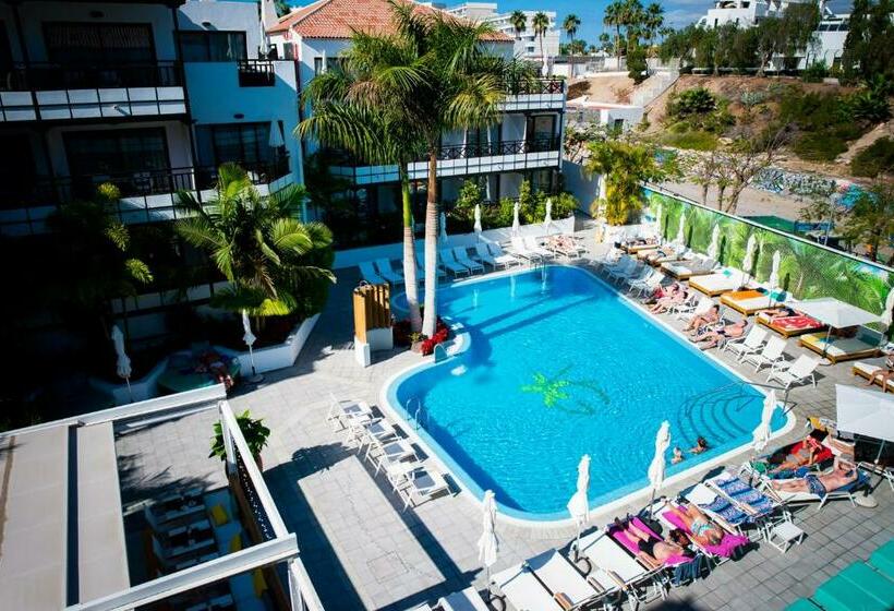 Номер Стандарт Вид на Бассейн, Vanilla Garden Boutique Hotel   Adults Only