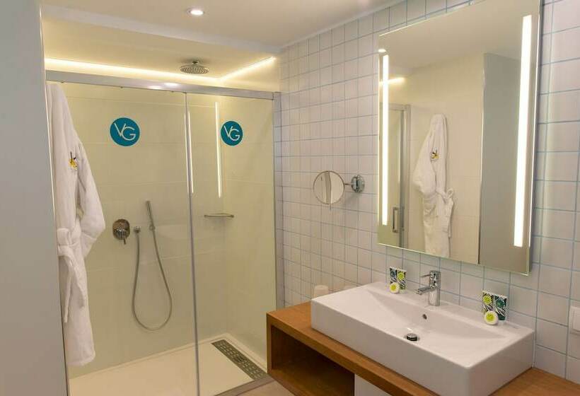 Полулюкс, Vanilla Garden Boutique Hotel   Adults Only