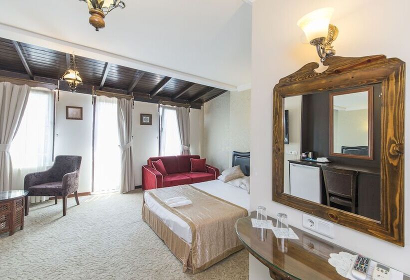 اتاق لوکس با چشم‌انداز دریا, Naz Wooden House Inn