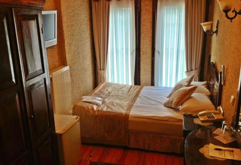 اتاق استاندارد یک نفره, Naz Wooden House Inn