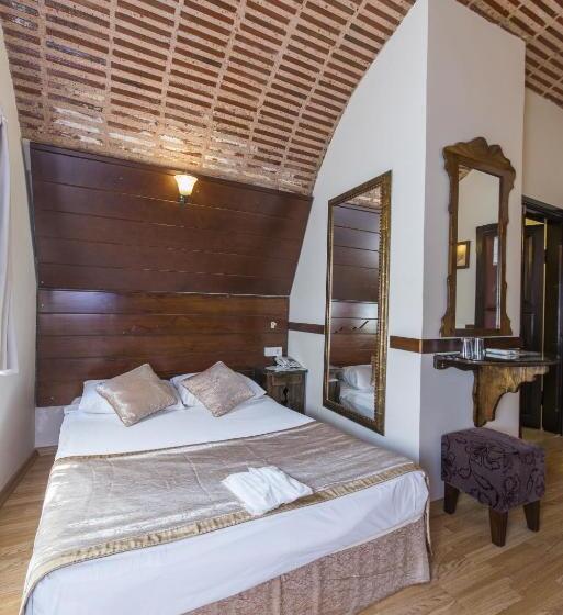 اتاق لوکس, Naz Wooden House Inn