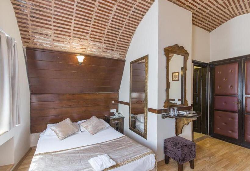 اتاق لوکس, Naz Wooden House Inn