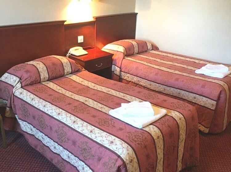 اتاق استاندارد سه نفره, Ben Nevis Hotel & Leisure Club