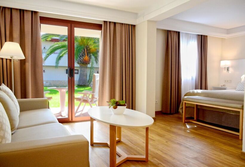 プールビュージュニアスイート, Alua Suites Fuerteventura  All Inclusive