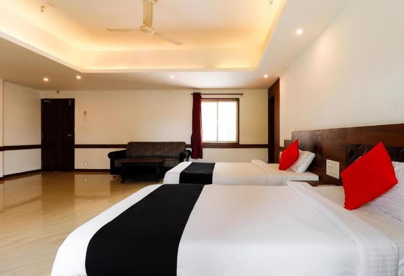 豪华三人间, Capital O Sai Arya Residency