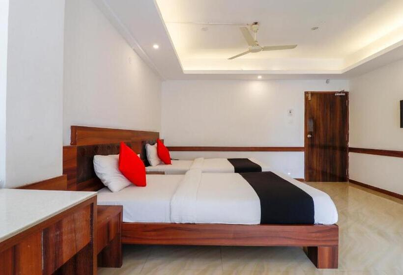 三人经典房间, Capital O Sai Arya Residency