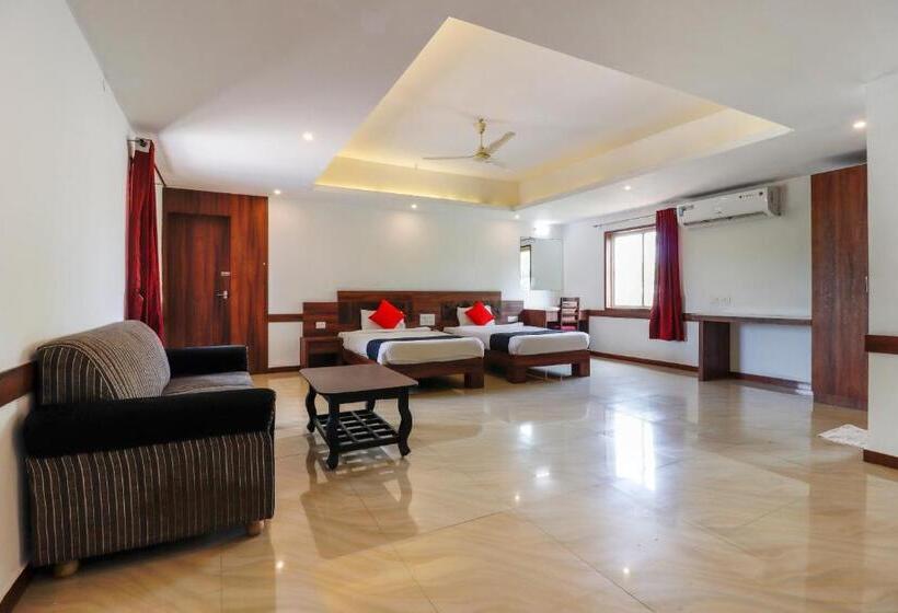 三人经典房间, Capital O Sai Arya Residency