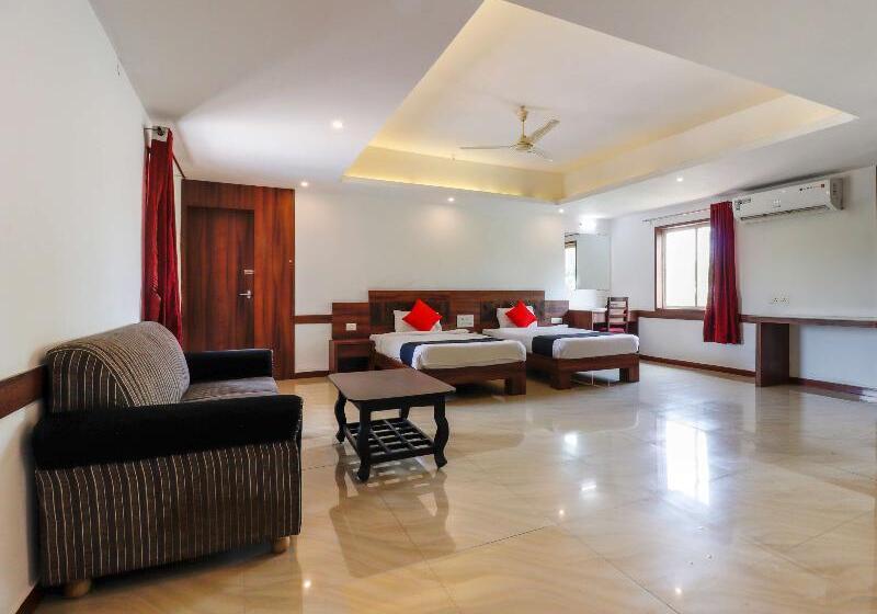 豪华三人间, Capital O Sai Arya Residency