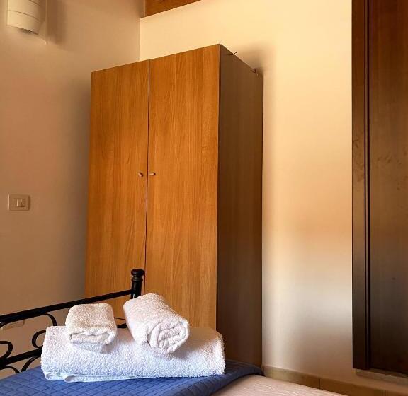 Четырехместный Номер Стандарт, B&b Kamaraton