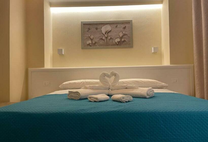 スタンダードトリプルルーム, Palazzo Campisi Rooms