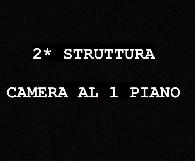 バルコニー付スタンダード４ベッドルーム, Palazzo Campisi Rooms