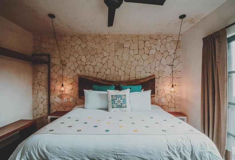 带大床的套房, Maka Hotel Boutique